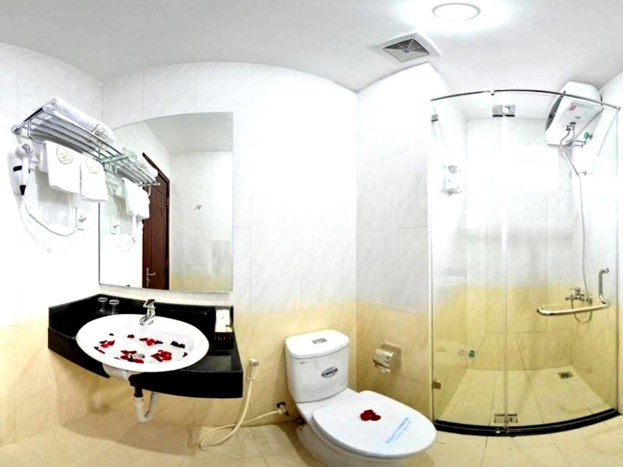 Bay Sydney Hotel Дананг Экстерьер фото